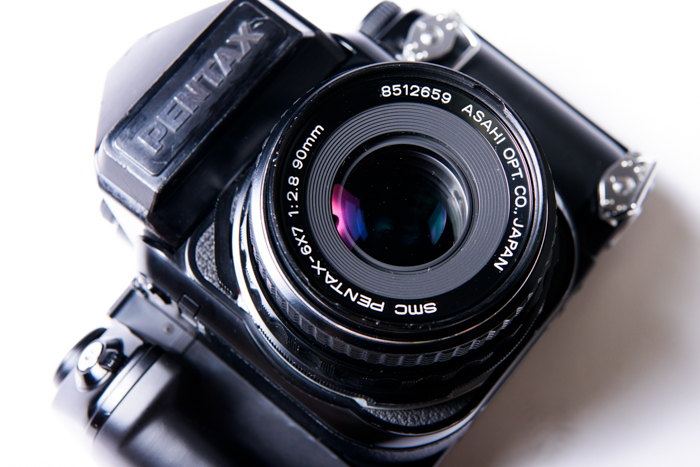 中判カメラPENTAX67Ⅱ、たくさんの写真家に愛された『バケペン 