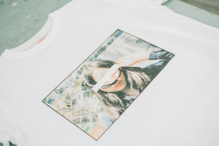 カラーも同じく