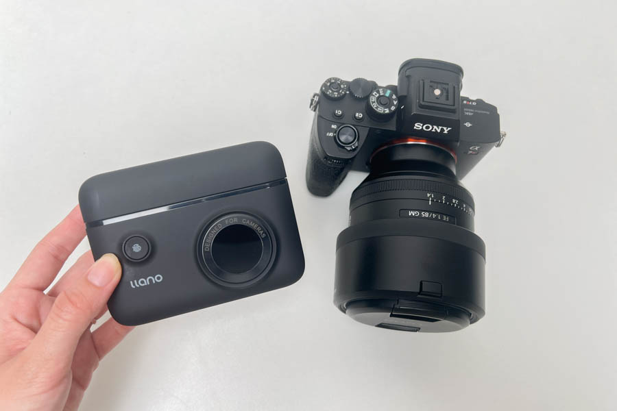 どこでも急速充電！カメラバッテリー充電器「llano NP-FZ100」（富士