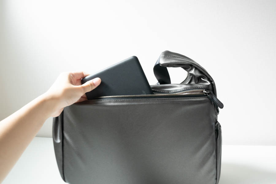 LAUT カメラバッグ