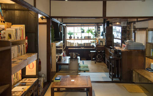 京都のブックカフェ