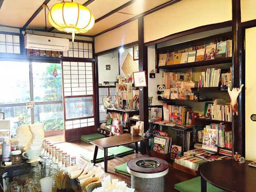 京都のブックカフェ