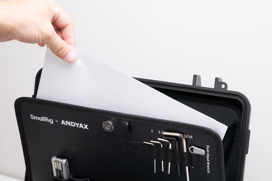 ドキュメントも収納できる