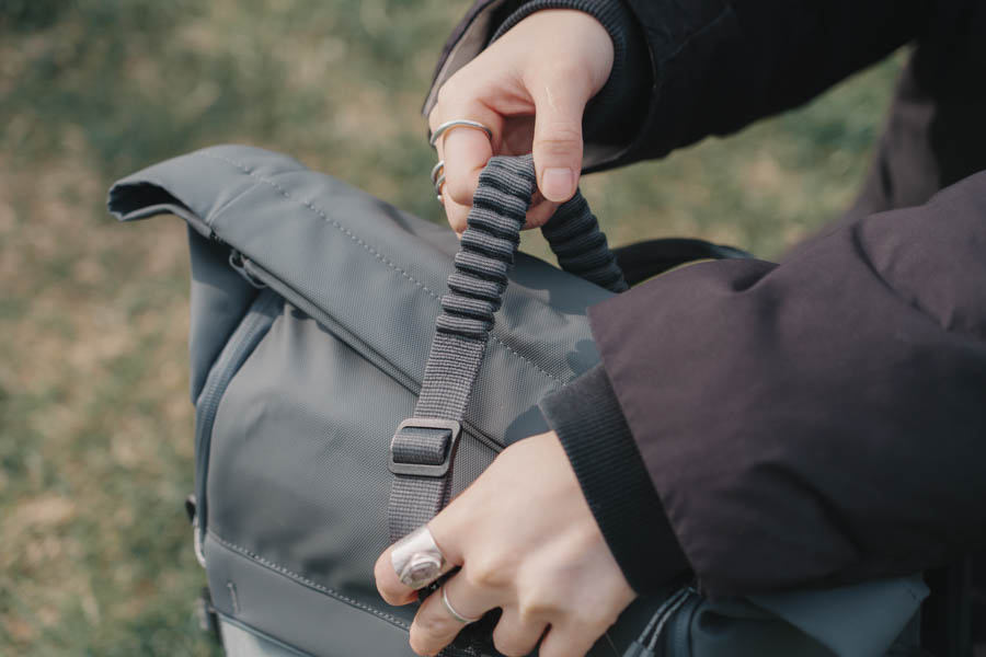 Ulanzi ハードシェルカメラバックパック