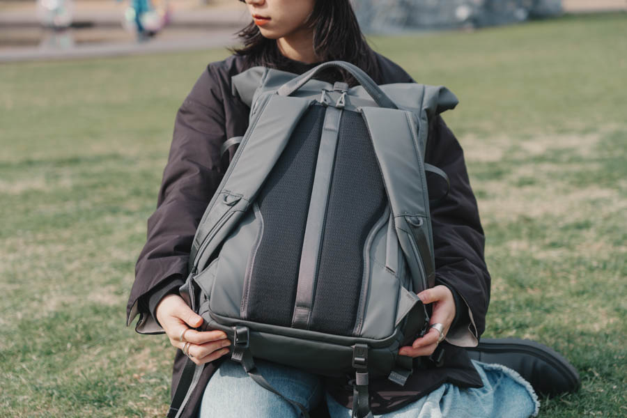 Ulanzi ハードシェルカメラバックパック