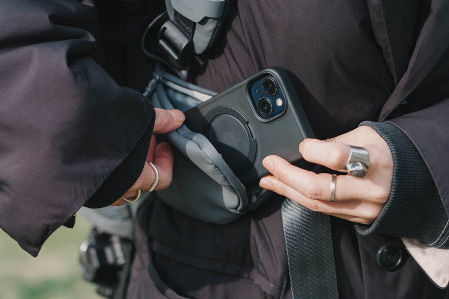 Ulanzi ハードシェルカメラバックパック