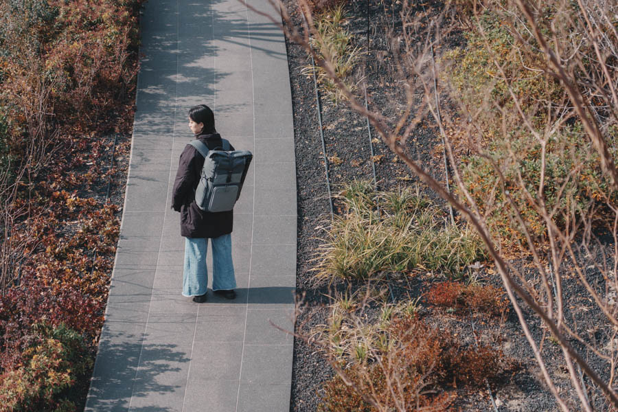 Ulanzi ハードシェルカメラバックパック